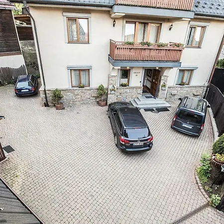 Arkady Homestay szállás *